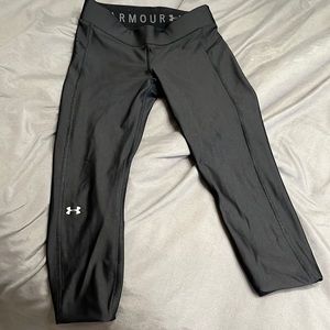 Under Armour compression leggings